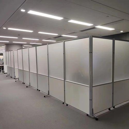 电动移动隔断报价:如何选择合适的隔断及报价?-1 电动移动隔断报价:如何选择合适的隔断及报价?